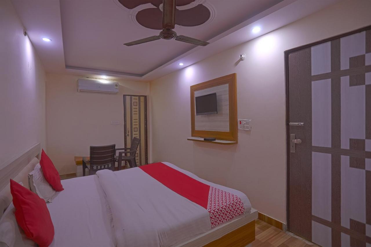 Oyo Flagship 79289 Hotel Grand Keshav Ghaziabad Eksteriør billede