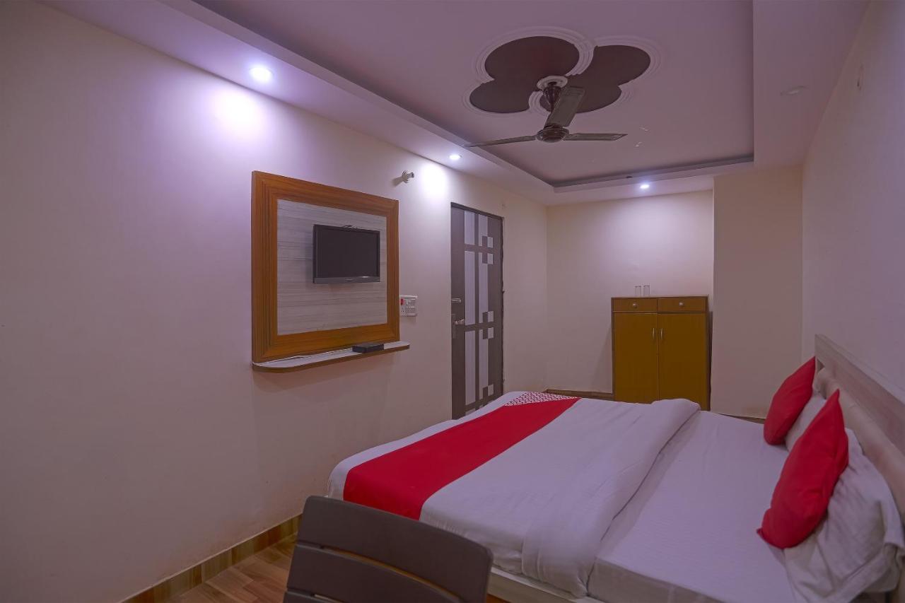 Oyo Flagship 79289 Hotel Grand Keshav Ghaziabad Eksteriør billede