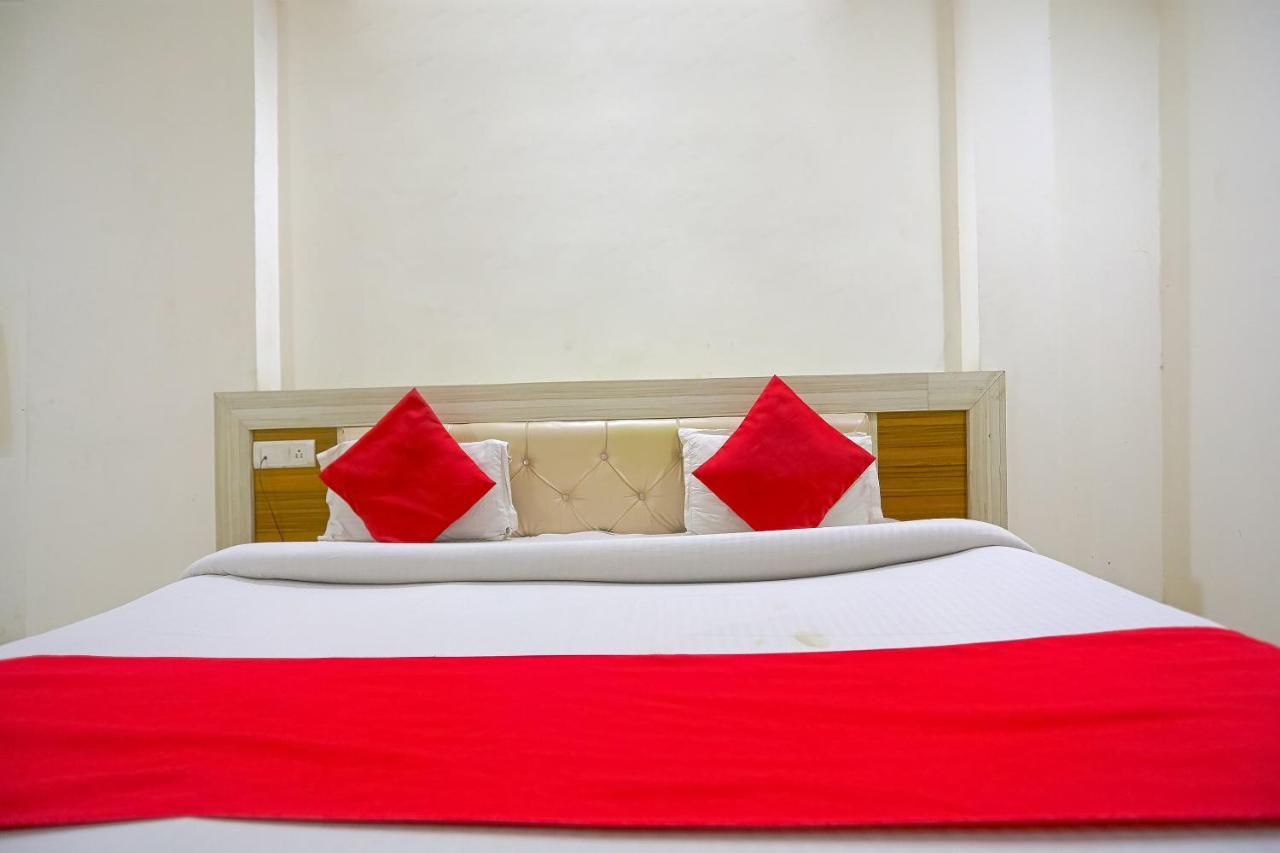Oyo Flagship 79289 Hotel Grand Keshav Ghaziabad Eksteriør billede